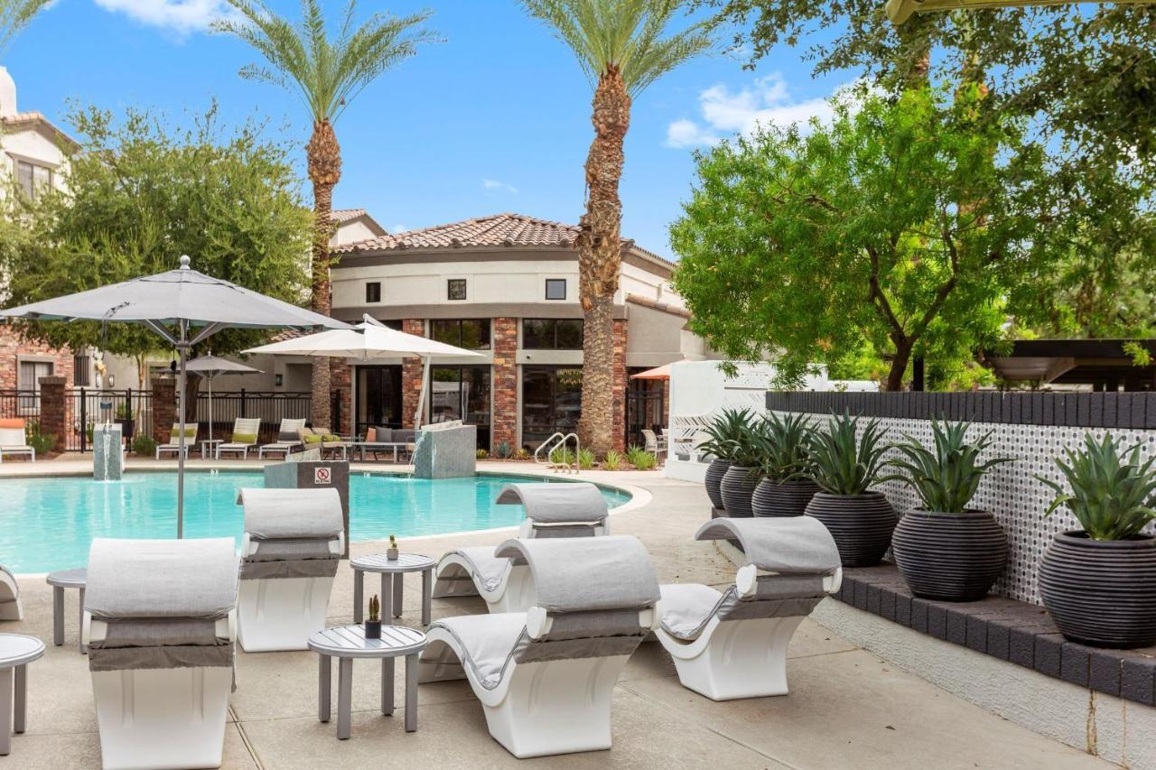 Cozysuites Glendale By The Stadium With Pool 03 Екстер'єр фото